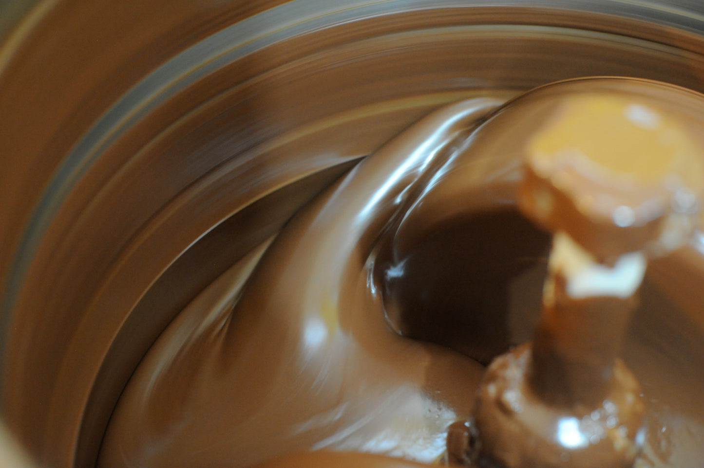 Grinding, refining and conching in the chocolate making process